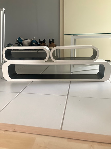 IKEA design seinähyllyjä (VARATTU)