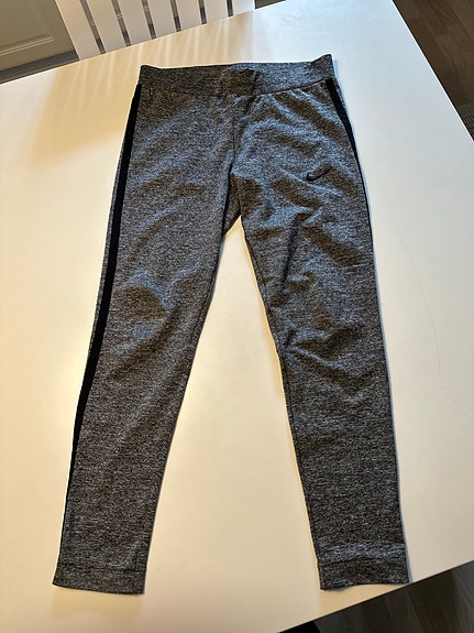 Nike lasten trikoot XS 150 cm