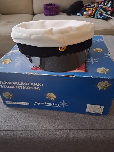 Ylioppilaslakki koko 54