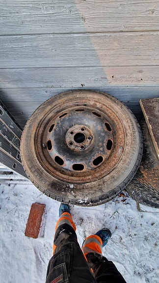 VW Golf / Bora peltivanteet ja vanhat kumit