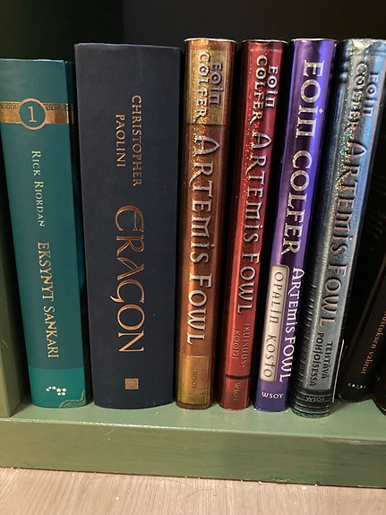Rick Riordan Eksynyt sankari & Christopher Paolini Eragon + Artemis Fowl -kirjat