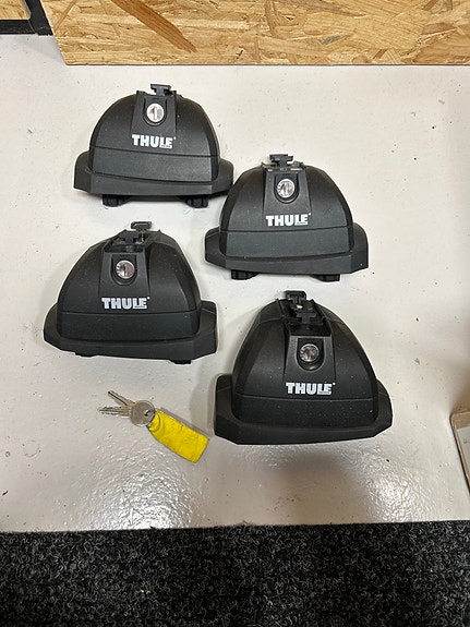 Thule kattotelineen jalat Ford S-Max 06-15