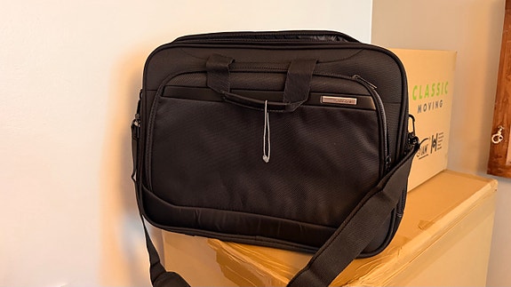 Samsonite olkalaukku / tietokonelaukku musta unisex