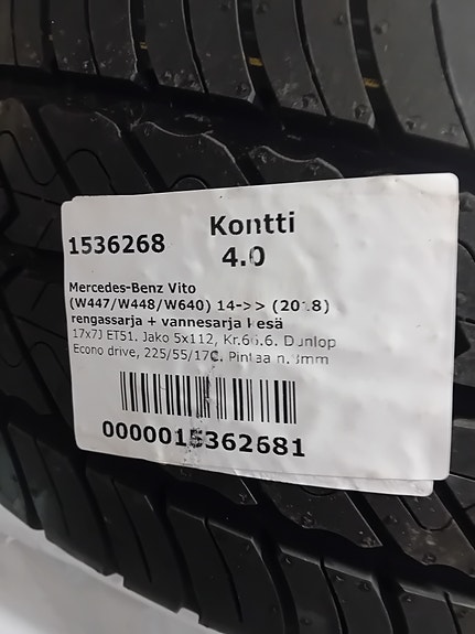 Dunlop Econodrive 225/55 R17C rengassarja vanteilla Mercedes-Benz Vitoon