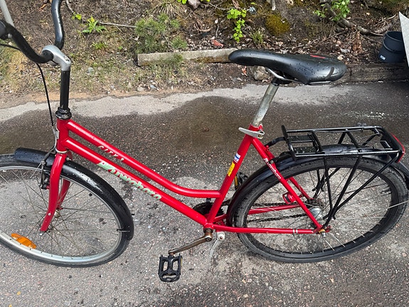 Kuwahara kaupunkipyörä 26" S punainen unisex