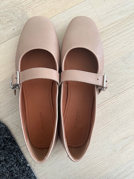 Vagabond ballerinat remmillä koko 35