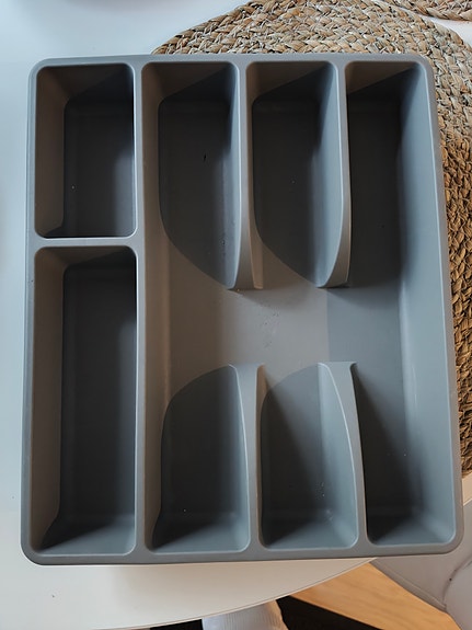 IKEA harmaa aterinlokero keittiön laatikkoon