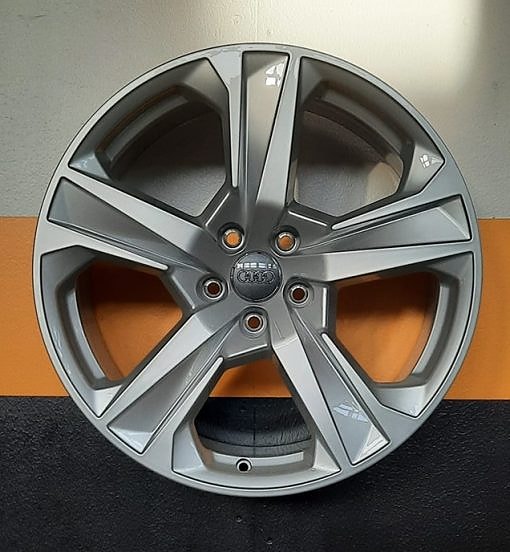 Audi A7 alkuperäisvanteet 8×19 5×112 ET27 KR66,5