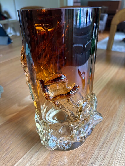 Kumela. Kaj Blonqvist Petäjä maljakko