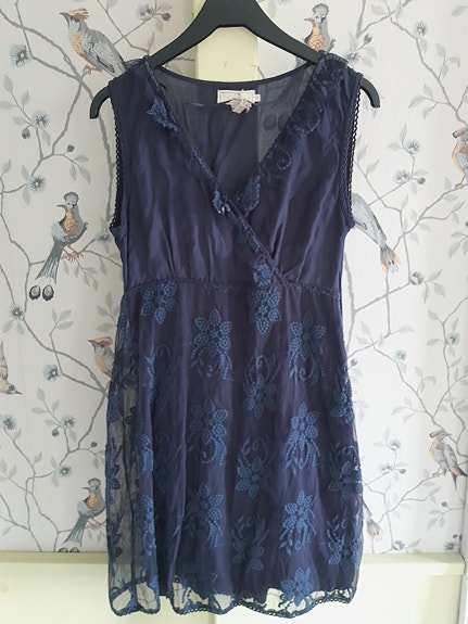 Cream sininen pitsimekko koko 38
