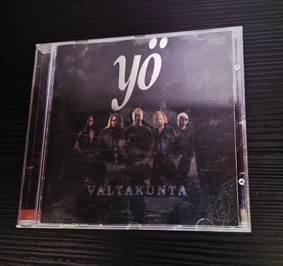 Yö-Valtakunta cd