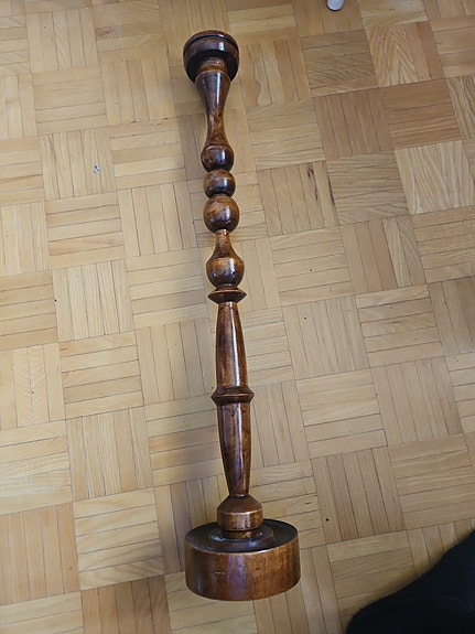 puinen kynttilänjalka / koristejalka