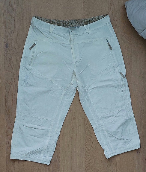 Icepeak caprit ja shortsit