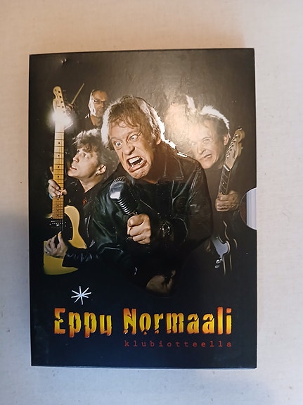 EPPU NORMAALI KLUBIOTTEELLA DVD