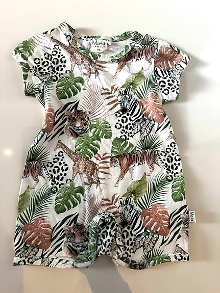 Ma-ia lyhythihainen jumpsuit