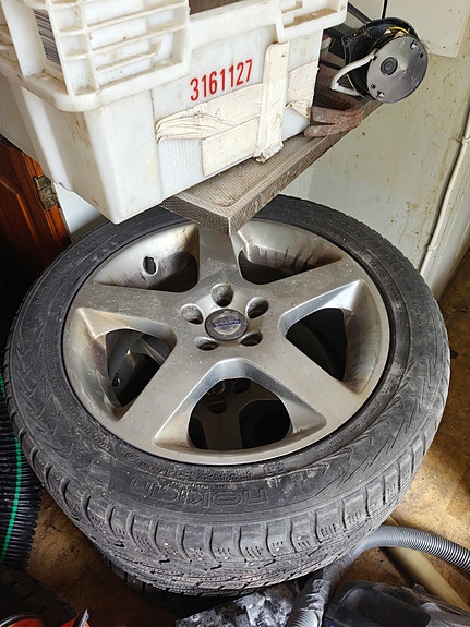 Volvo vanteet 5x108 nastarenkailla
