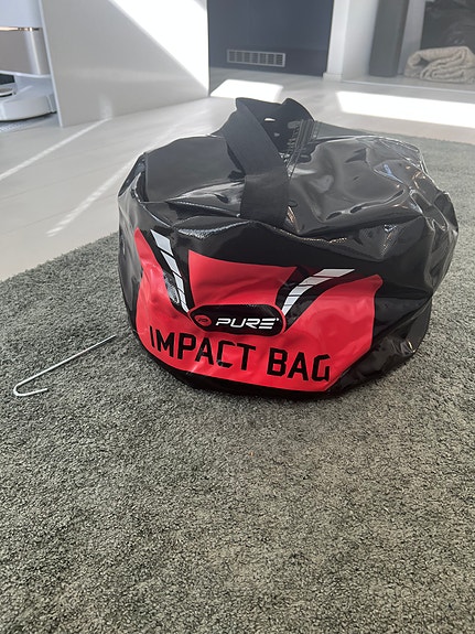 Pure Impact Bag golf lyöntisäkki