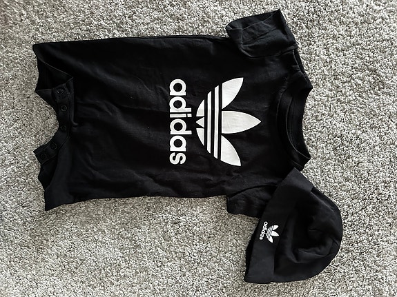 Adidas sortsihaalari ja pipo vauvalle koko 62