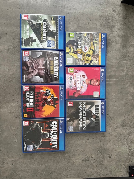 Playstation 4 pelipaketti Call of Duty ja FIFA ja RDR2