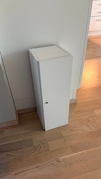 Lukollinen kaappi