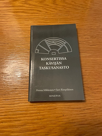 Konsertissa kävijän taskusanasto kirja