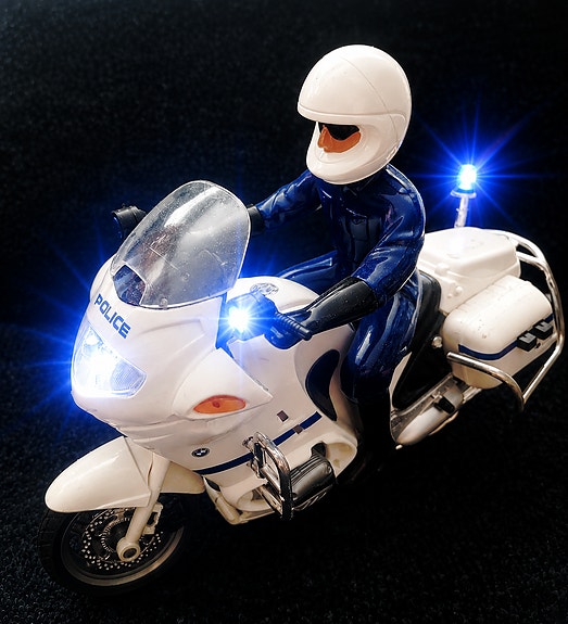Dickie BMW R850 RT-P Poliisi-moottoripyörä – valot ja äänet toimivat