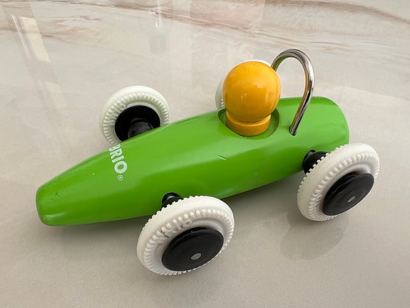 BRIO kilpa-auto
