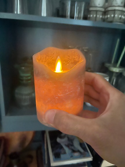 AA paristolla toimii Kynttilä
