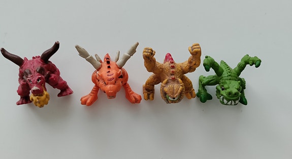 4 kpl gamoja, 2 kpl gogos