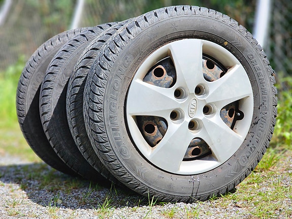 KIA/Hyundai hyvät nastarenkaat vanteilla