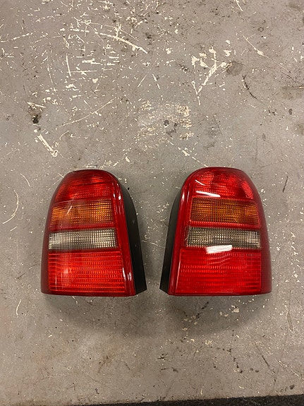 Audi A4 S4 B5 Avant takavalot