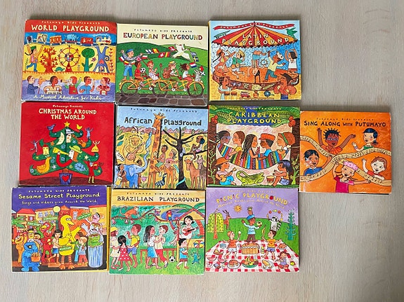 Putumayo Kids Playground -sarjan lasten CD-levyt 10 kpl