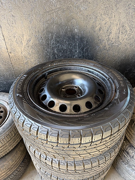 Citroën vanteet ja 4 vuodenajan renkaat 205/55 R16