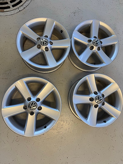 VW Tiguan 16 alumiinivanteet