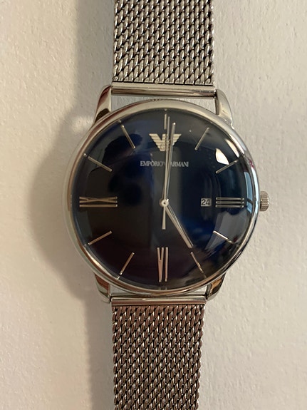 Armani rannekello säädettävällä rannekkeella