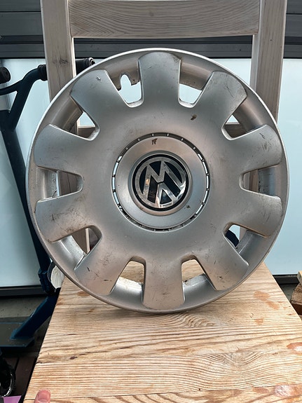 Volkswagen pölykapseli 15"