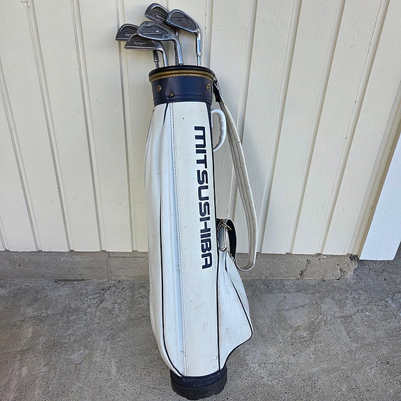 Mitsushiba golfbägi ja mailat valkoinen