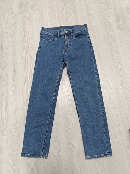 H&M:n slim fit farkut
