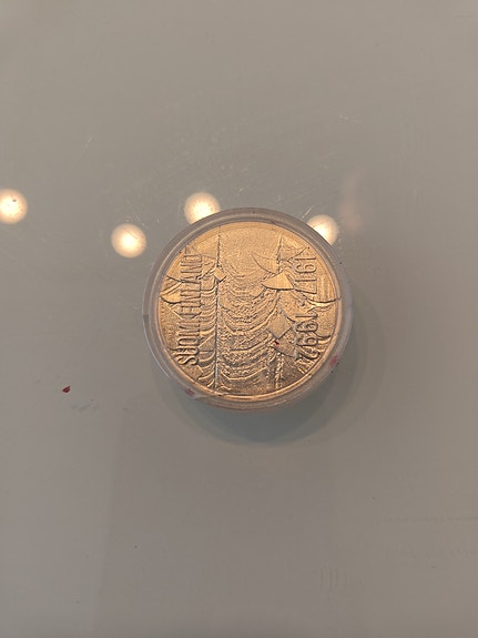 Suomi 100 mk juhlaraha kolikko