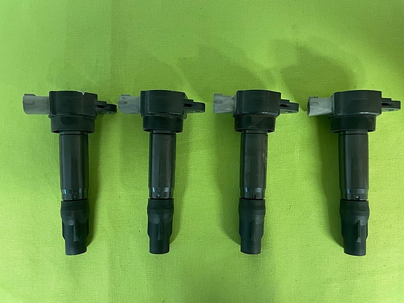 Mitsubishi sytytyspuolat 4 kpl Diamond merkkiset