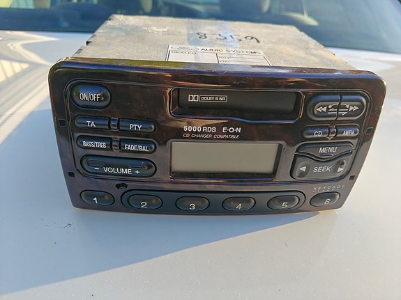 Ford radio