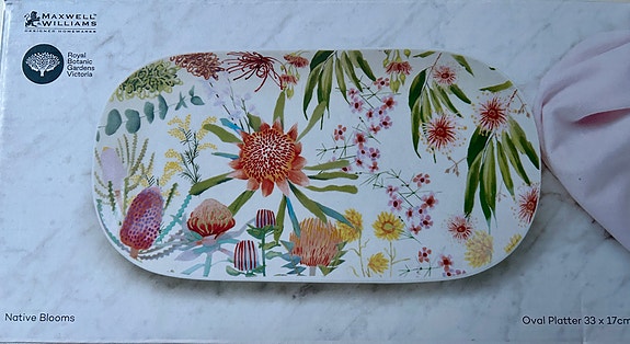 Oval platter / Koristelautanen