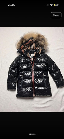 Lasten burberry toppatakki koko 134 musta