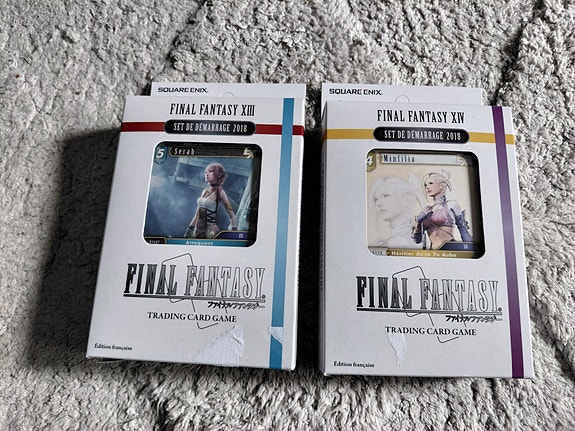 Final Fantasy keräilykorttiboksit