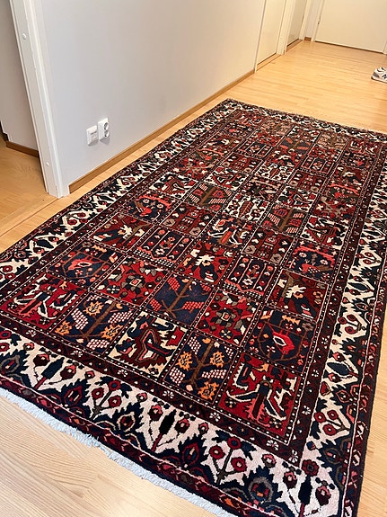 Rugvista Bakhtiari villamatto punaruskea kuviollinen käsinkudottu