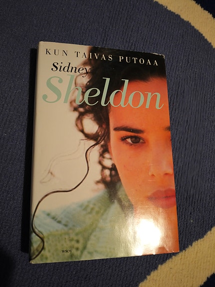 Sidney Sheldon kun taivas putoaa