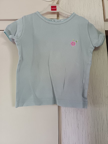 Turkoosi t-paita