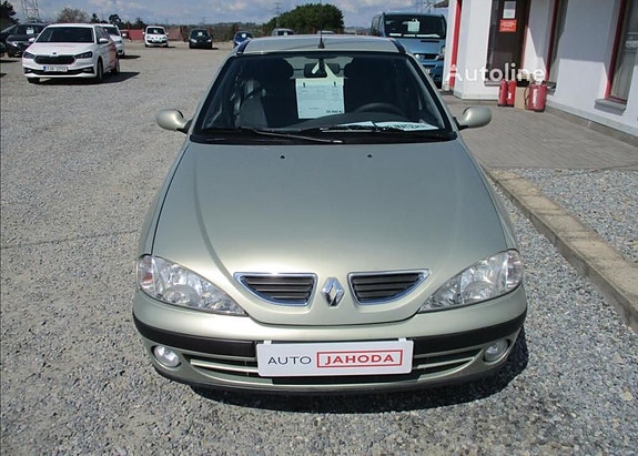 Ostetaan halpa Renault Megane varaosiksi