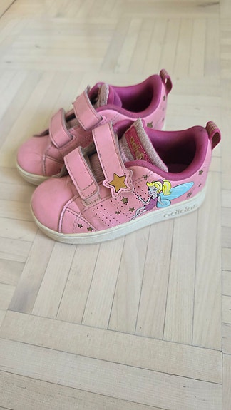 Adidas lastenlenkkari