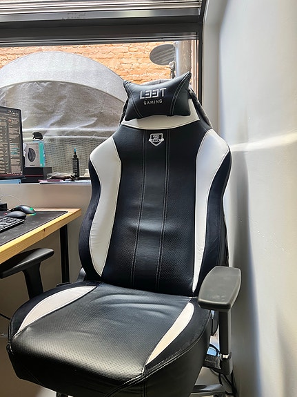 L33T XL gaming chair